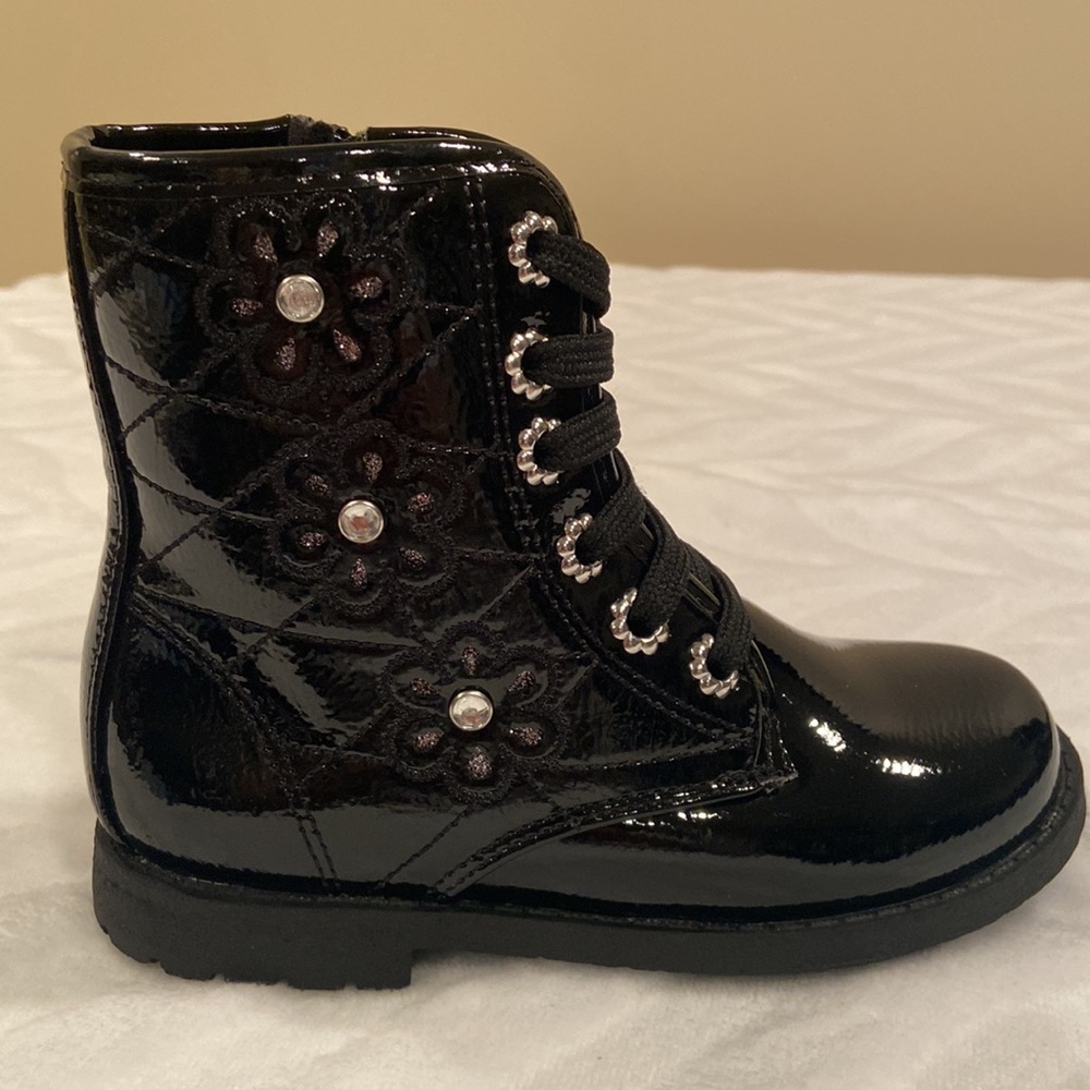 NWT Girl’s Patent Leather Boots